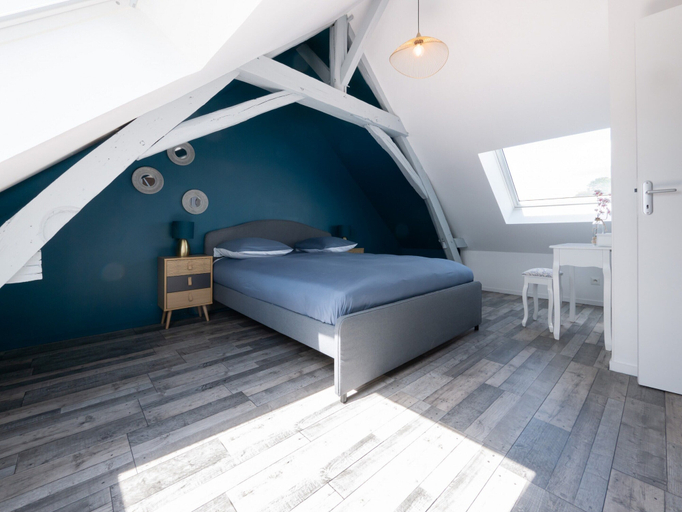 Room 5, Chic Apartment Near City Center, Sarthe