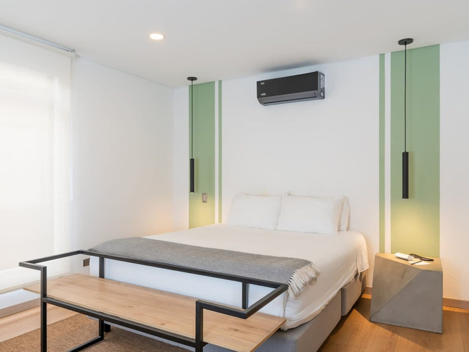 Room 3, Spectacular 3 BR w Balcony in Laureles Medell n, Medellín