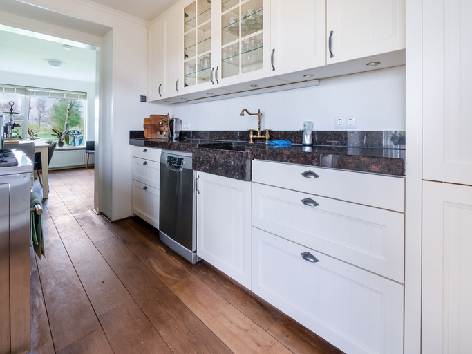 Private kitchen 2, B&B Farm Grutsk in Suwald With its Harbor, Tytsjerksteradiel