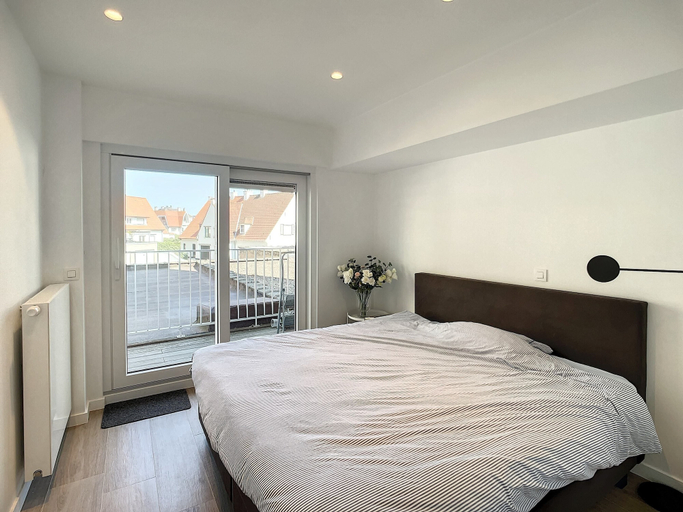 Room 2, Apartment in Seaside Bliss, West-Vlaanderen