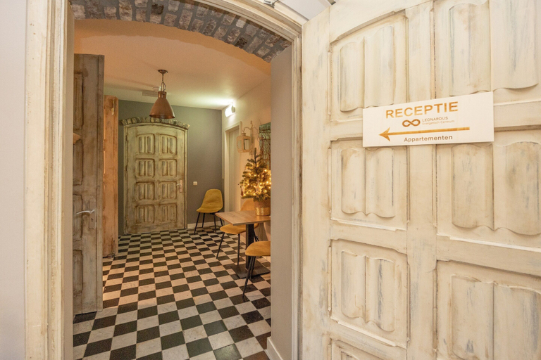 Reception 5, Ground Floor Romantic Apt in Valkenburg, Valkenburg aan de Geul