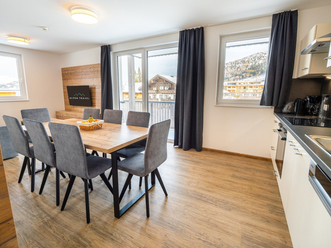 Dining, Spacious Apartment With Terrace for 8 Guests, Tamsweg