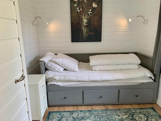 Room 2, Bungalow Near Beach With Garden, Zijpe