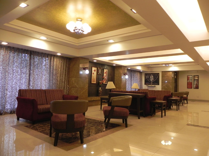 Others 5, Hotel Reeva, Ahmadnagar