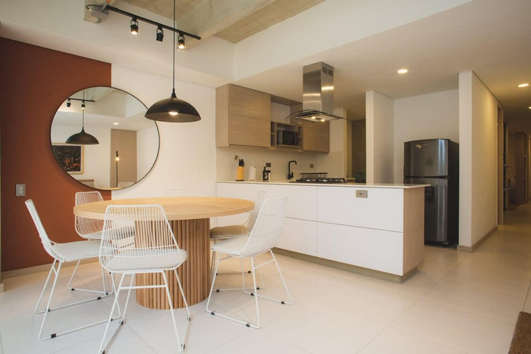 Room 5, Cozy 3 BR in Laureles in Medell n, Medellín