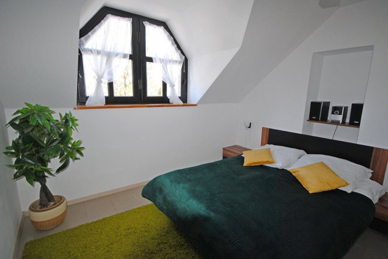 Others 4, Villa in Brenna Near Ski Lifts & Pool, Cieszyn