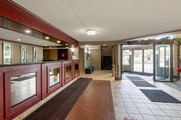 Public Area 2, Best Western Plus Orillia Hotel, Simcoe