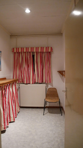 Room 4, Cozy Family Home With Lovely Garden, Noord-Beveland