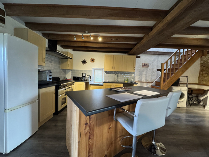 Private kitchen 4, La Grange D'esusterra - Piscine - 6 Pers - Reve au Mans, Sarthe