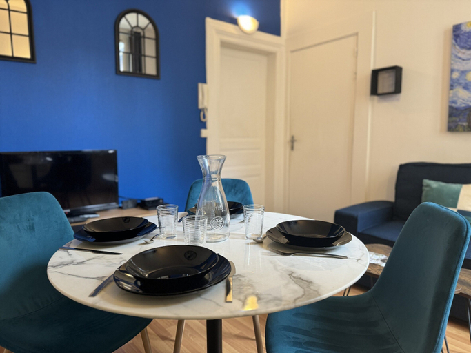 Dining, Apartment in Le Mans Near 24 Hours Circuit, Sarthe