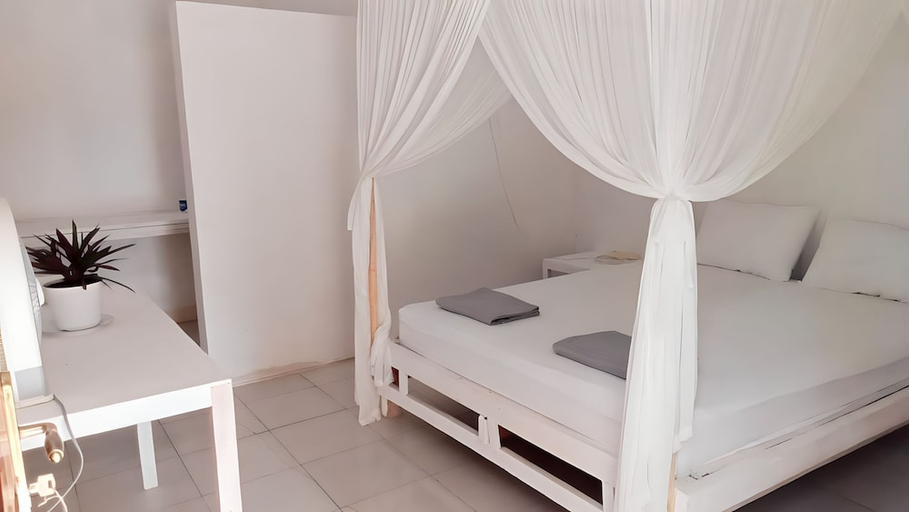 Bedroom 3, The Village Inn Rua Beach, West Sumba