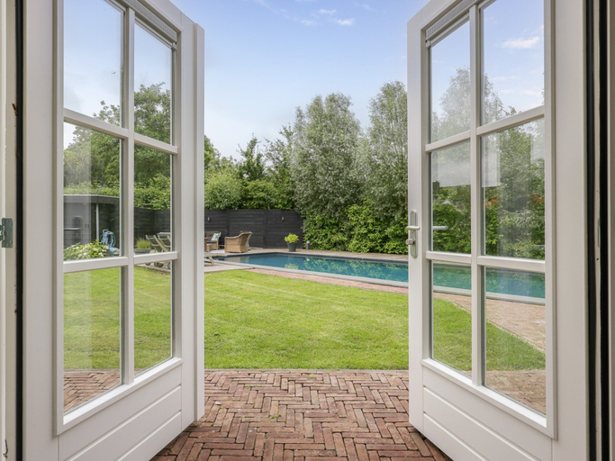 View from property, Holiday Home in Zeeland With Private Pool, Noord-Beveland