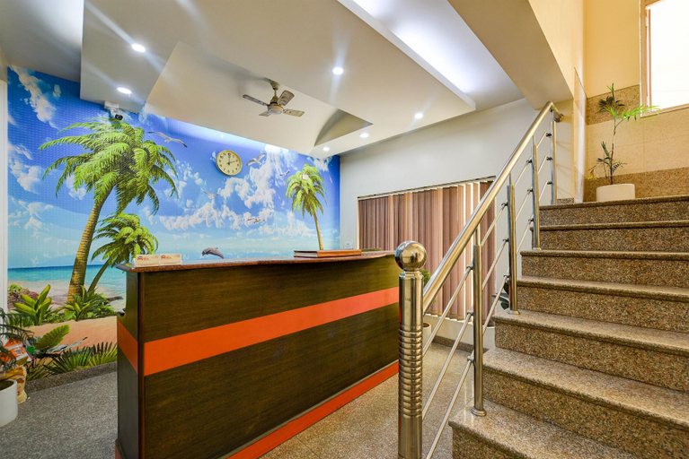 Public Area 2, Hotel Mayank Plaza-Near IGI Airport Terminal-3, Delhi