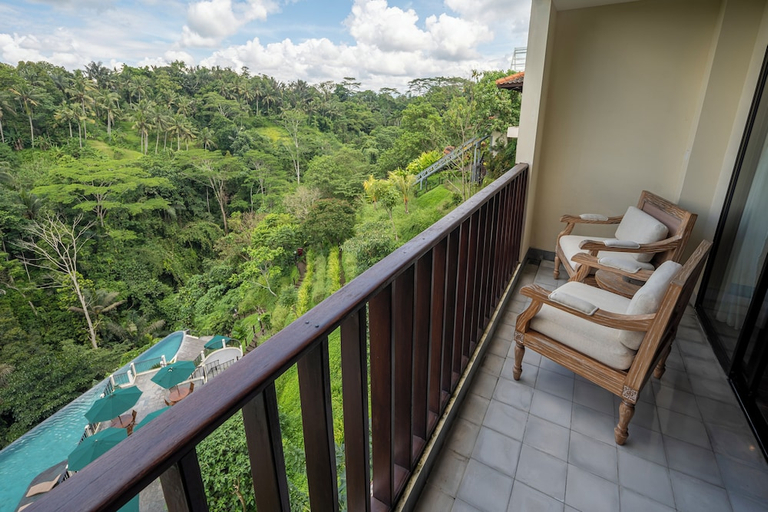 balcony 11