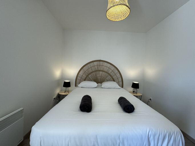 Room 4, House in Le Mans With Private Courtyard, Sarthe