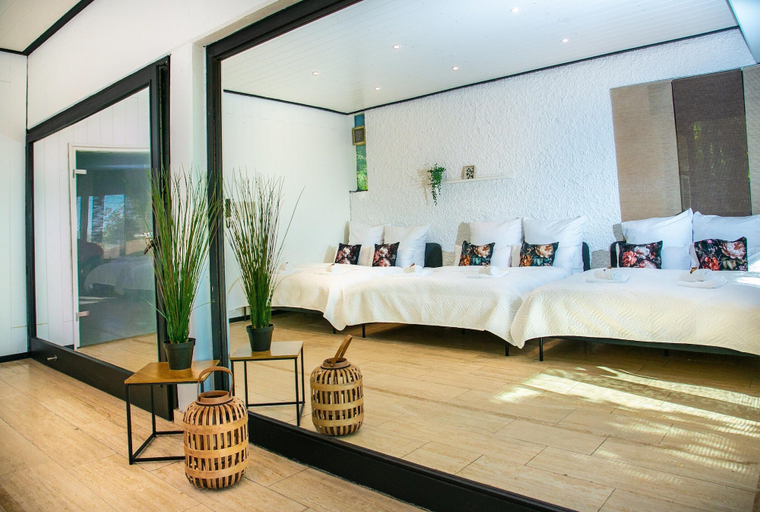 Room 3, Villa in Koblenz With Rhine Views & Sauna, Mayen-Koblenz