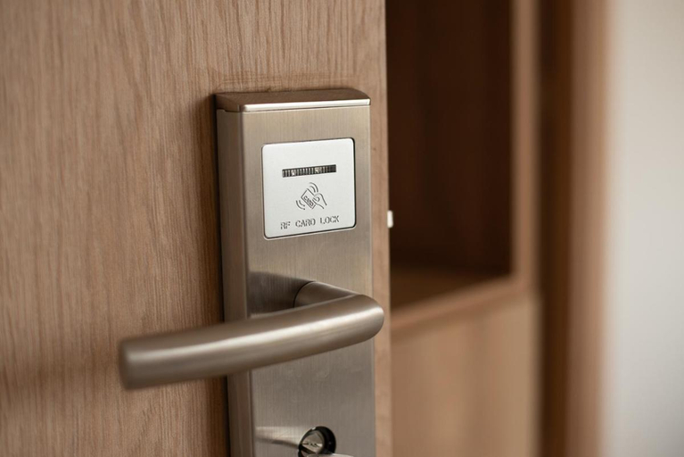 Others 2, ALPHA APARTMENTS Free Shuttle from and to the Airport, Attica