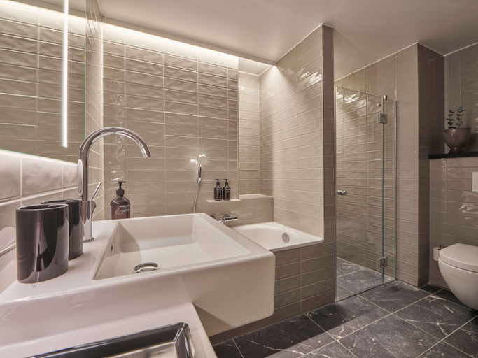 Bathroom 5, Adina Apartment Hotel Munich, München