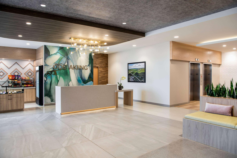 Public Area 2, Wyndham Garden Winnipeg Airport, Division No. 11