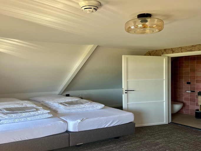 Room 2, Luxury Group Retreat in Nature, Weststellingwerf