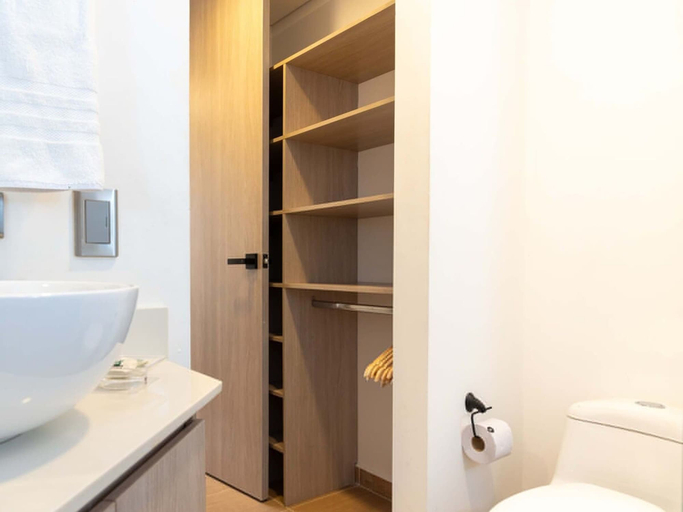 Room 3, Bright 3BR in Laureles Medell n, Medellín