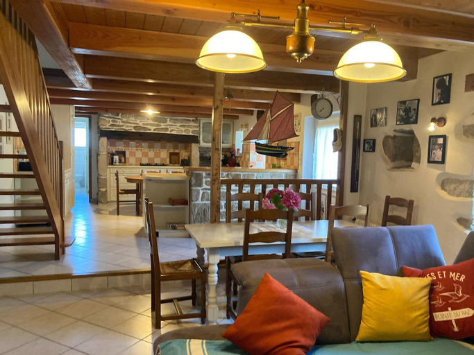 Living room 3, Vacation Home in Brittany Near Pointe du Raz, Finistère