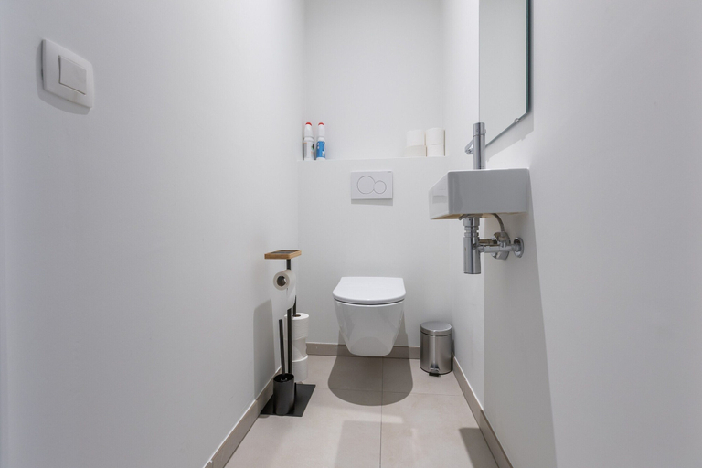 Bathroom 4, Short Text for EN is not Available, West-Vlaanderen