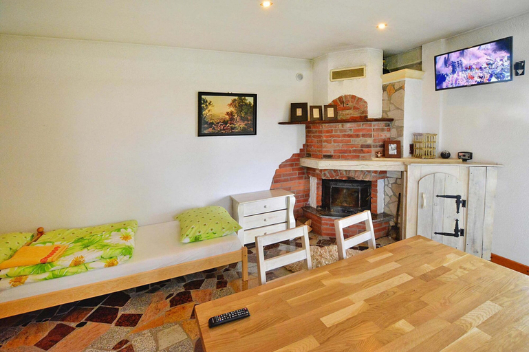 Living room 4, Large Holiday Home With a Beautiful Garden, Sławno
