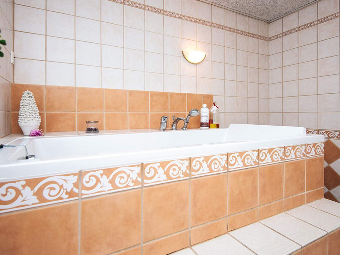 Spa treatment 3, 2 Person Holiday Park Home in Romo, Tønder