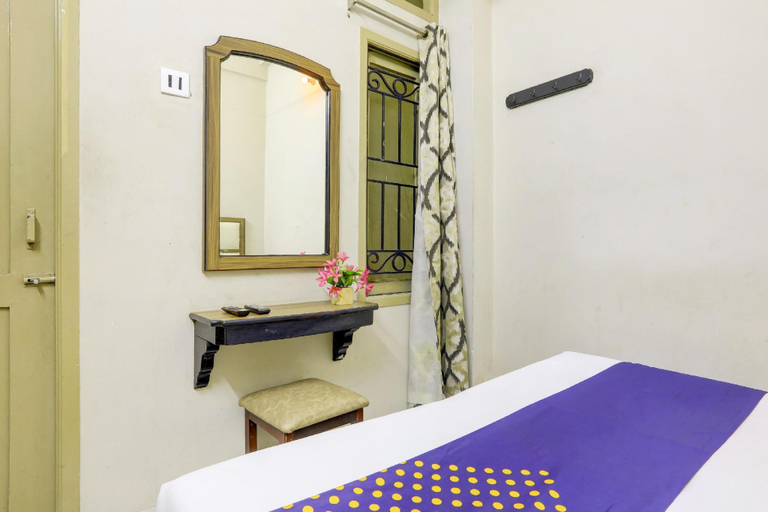 Others 3, Sarovar Inn, Chennai