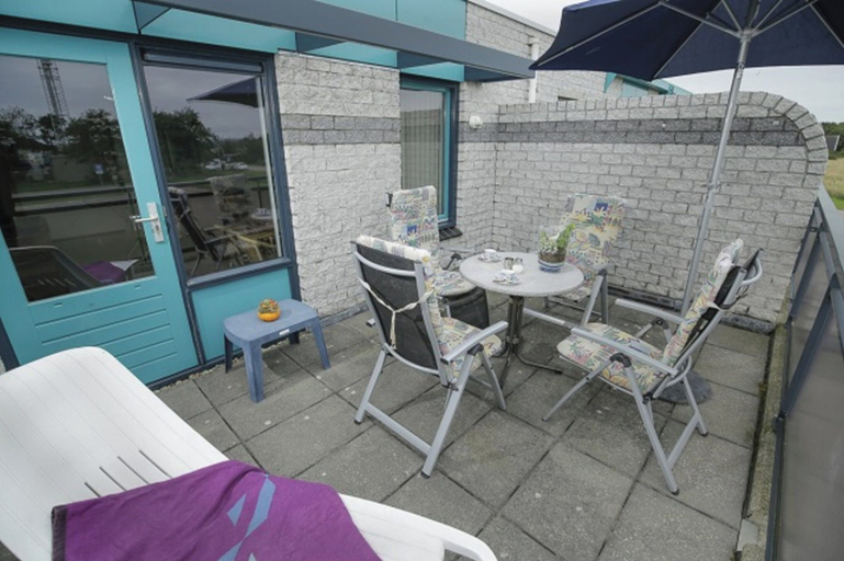 Balcony 5, Furnished Apartment on the Dunes, Zijpe