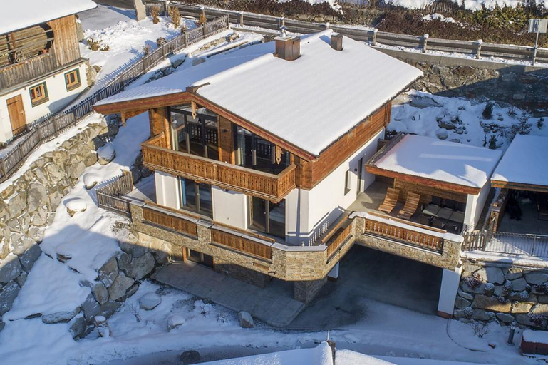 Primary image, Chalet near Ski Lift with Garden, Zell am See