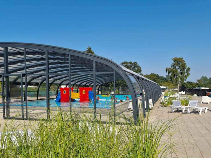 Pool 4, 4 Person Holiday Park Home in Malling, Århus