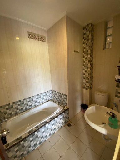bathroom 23