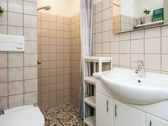Bathroom, 4 Person Holiday Home in Ringkobing, Ringkøbing-Skjern