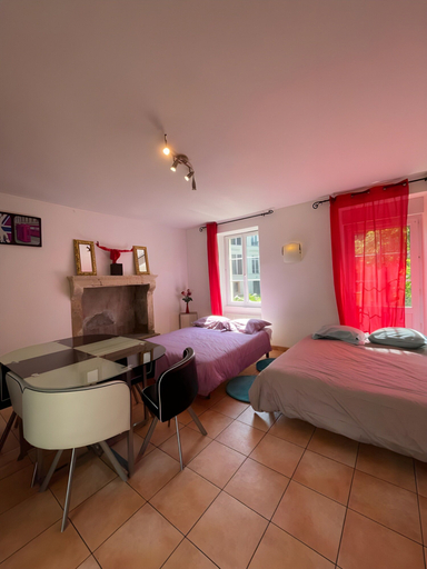 Room 3, Charming Home in Saint-pavace Near Le Mans, Sarthe