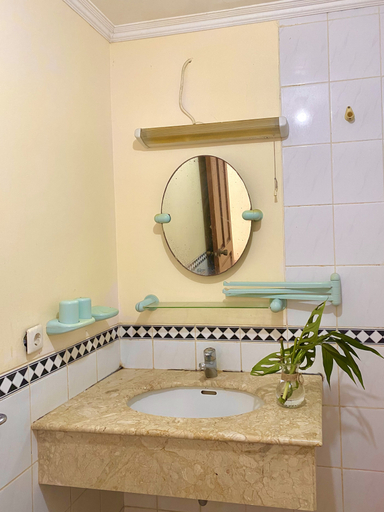 Bathroom 2, Lippo Carita by Segara Griya (temporarily closed), Serang