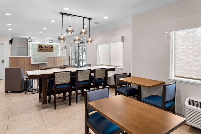 Public Area 2, Clarion Pointe Mattoon near University, Coles