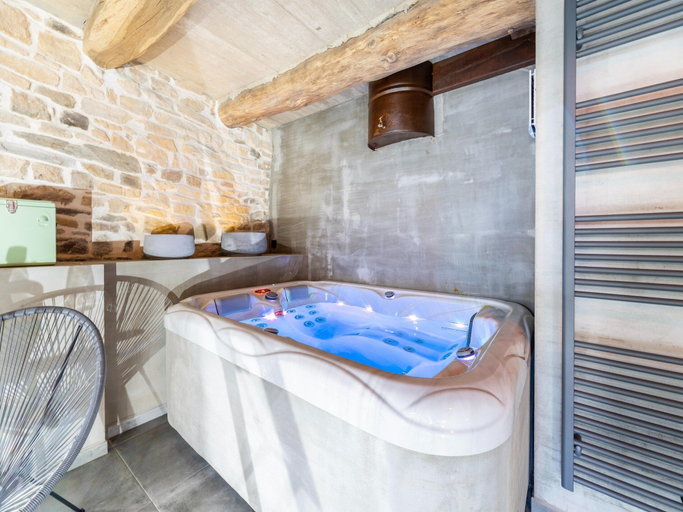 Spa treatment 2, Holiday Home in Sainte-cecile With Sauna, Luxembourg