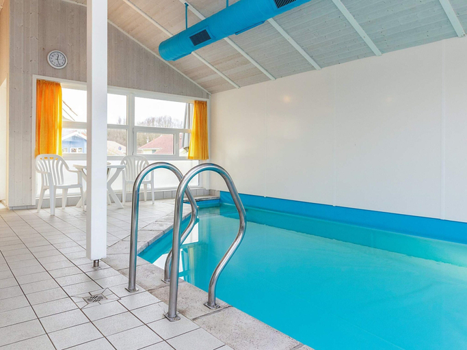 Pool, 4 Star Holiday Home in Ottendorf, Cuxhaven