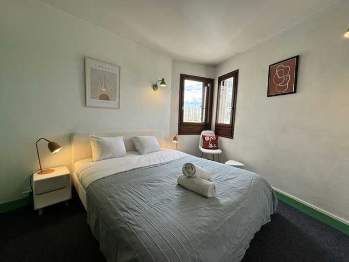 Room 2, Apartment in Le Mans Near 24H Circuit, Sarthe