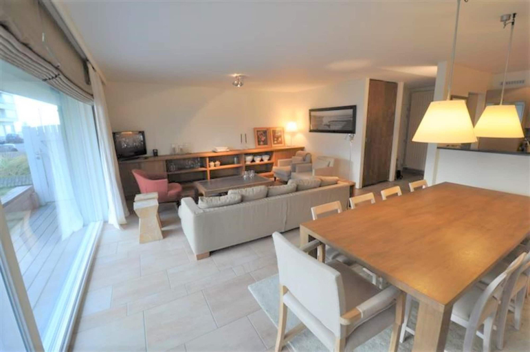 Dining 2, Ground Floor Apartment With Patio, West-Vlaanderen