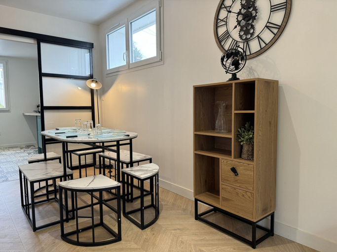Dining 3, Peaceful Home With Terrace & Parking, Sarthe
