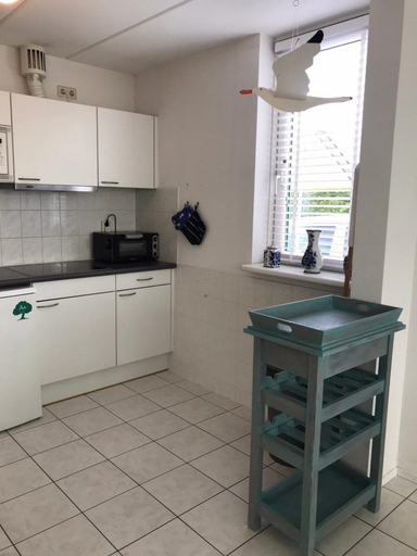 Private kitchen 2, Comfortable 6-person Holiday Home, Zijpe