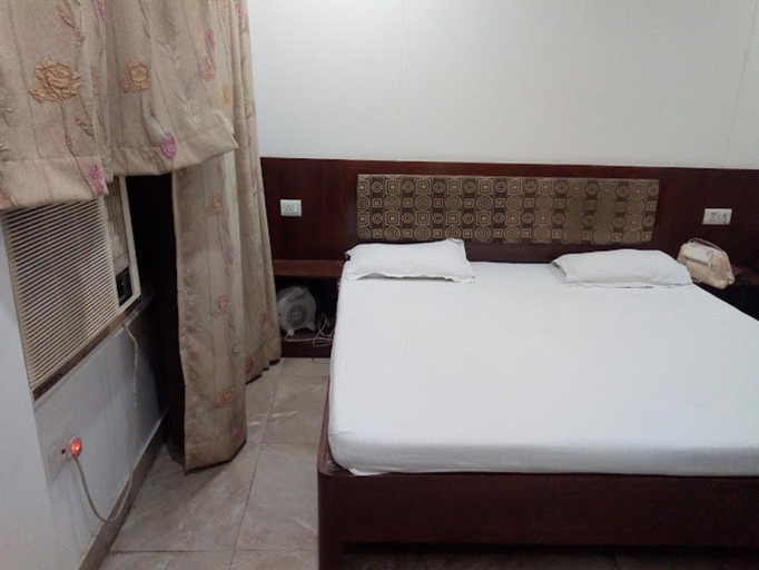 Bedroom 1, Hotel Suncity Prayagraj, Kaushambi