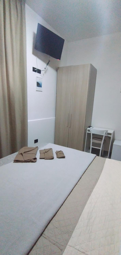Others 4, B&b Regina Elena - Calabria, Reggio Di Calabria