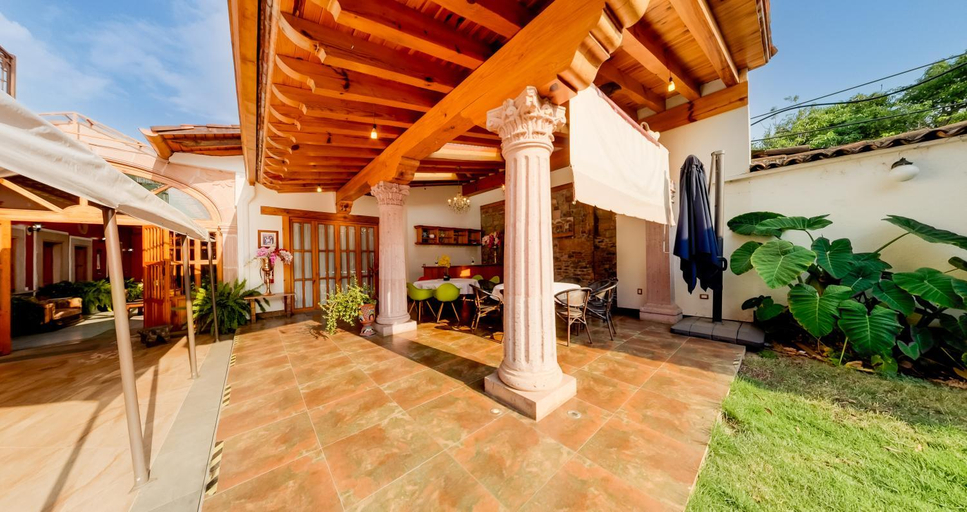 Others 4, La Casa Baez, Pátzcuaro