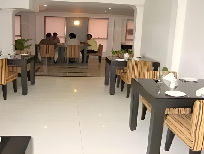 Food & Drinks 5, Hotel Park Plaza, Chennai