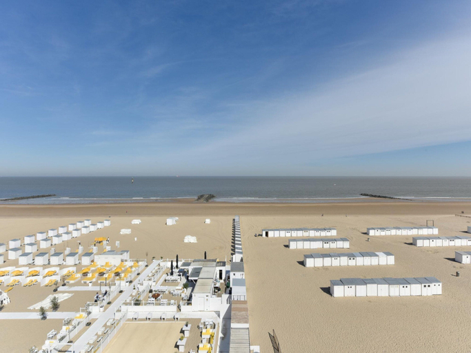 View from property 2, Elegant Zoute Seaside Stay, West-Vlaanderen