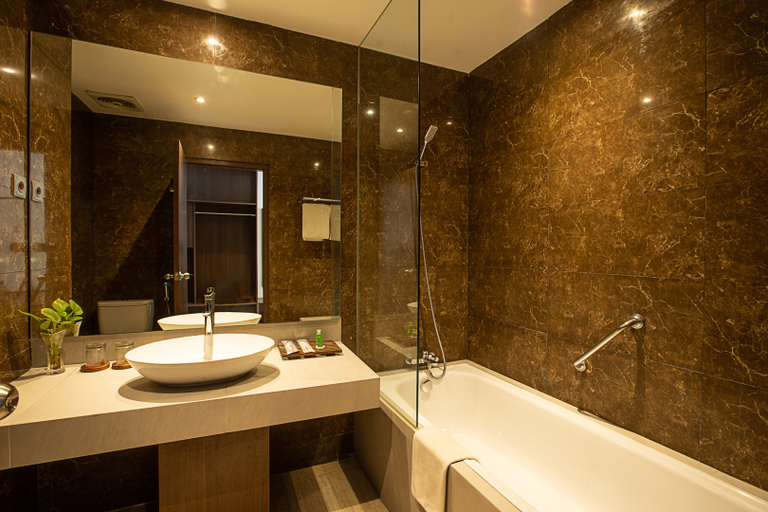 Bathroom 5, Wiltop Hotel Jambi, Jambi